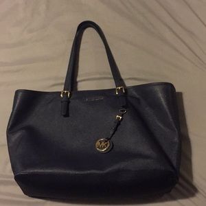 Michael Kors Jetsetter Tote